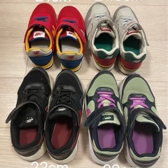 （キッズ）ニューバランス　NIKEスニーカーの画像