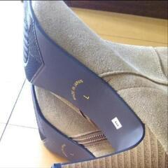 DIANA 姉妹ブランド DEADIAのロングブーツの画像