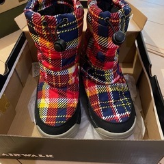 子供用スノーブーツ