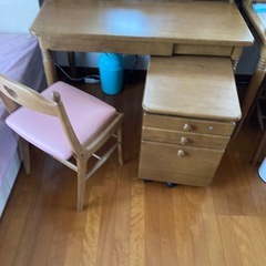 カリモクの学習机