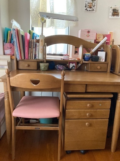 カリモクの学習机