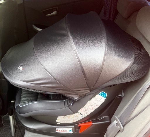 未使用　ISOFIX 回転式　チャイルドシート　新生児〜　