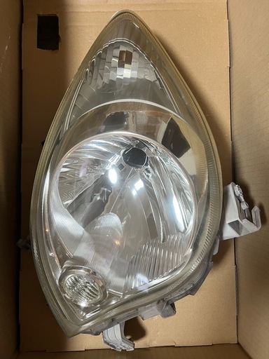 L275    ミラ　右ヘッドライト
