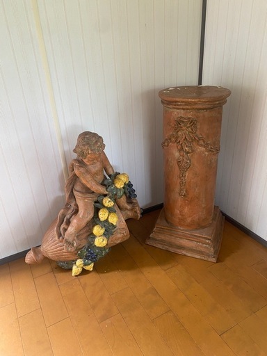 エンジェル　陶器　装飾品　（元値60万円ほど）