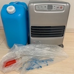 ダイニチブルーヒーター　FW -329S(S) と　18L一般缶の画像