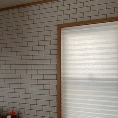 メトロタイル柄壁紙　生のり付き【未使用】の画像