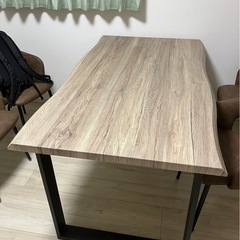 【ほぼ新品】ダイニングテーブル＆チェア4脚の画像