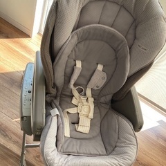 電動ハイローチェアの画像