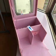 化粧品を入れるワニ柄BOXの画像