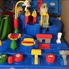 トーマス　ミニカー10個以上、コースター、絵本などおもちゃ詰め合わせ