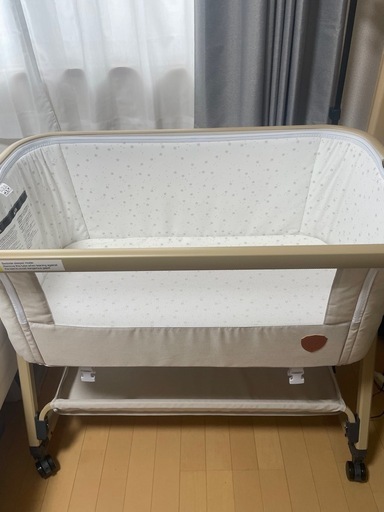 折りたたみベビーベッド