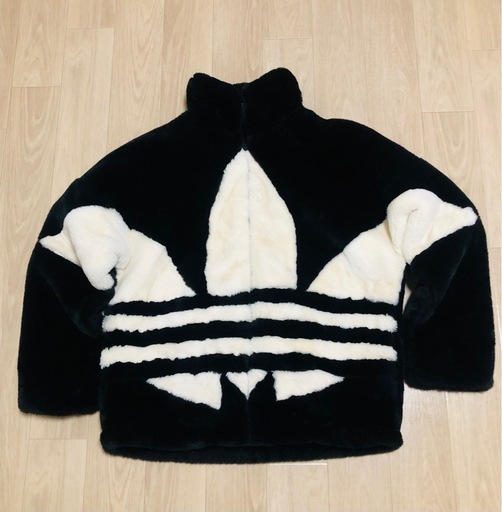 ジャケットと靴