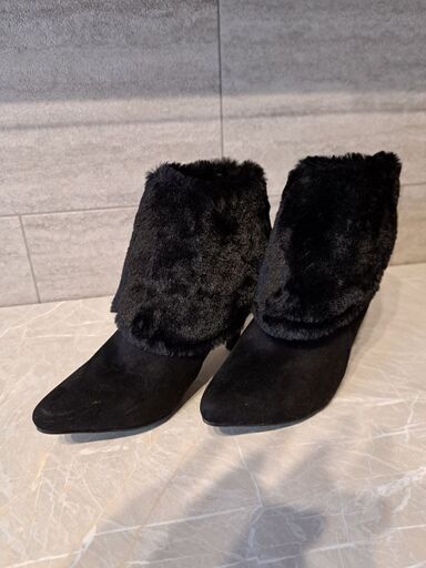 取り外しファー付き　ショートブーツ