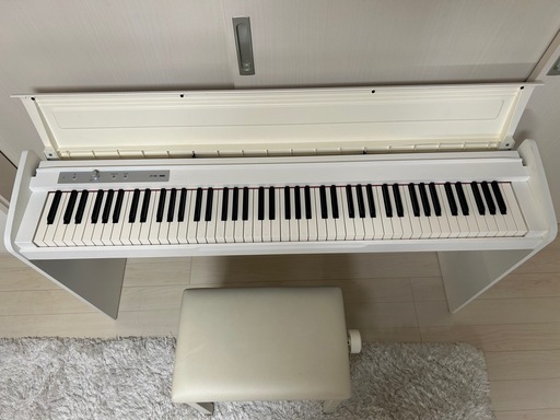電子ピアノ　KORG製　LP-180