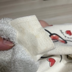 キティのもこもこトレーナーの画像