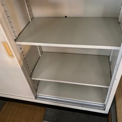 スチールキャビネット鍵付きの画像