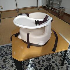 ベビーチェアー