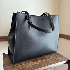 【受付終了】トートバッグ　CHARLES & KEITH