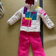 2500円　子供用（5−7歳くらい）スキーウェア＋帽子
