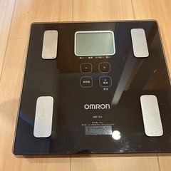 体重計　omron
