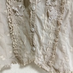 五分袖ブラウスの画像