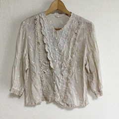 五分袖ブラウス