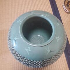 ■美品■秋岩■呉吉煥■秋岩傅統陶芸■青磁雲鶴花瓶■網目透かし壺■共箱■高麗青磁■花生■花器■の画像