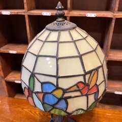 【池上店】  ステンドグラス テーブルランプ ランプ 照明 ビンテージ ヴィンテージ アンティーク 🚚運搬無料エリア有 / 大田区 リサイクルショップ ランバールーム 池上店 ◀︎ 池上駅 大森駅 蒲田駅 最寄りの画像