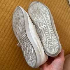 中古 アディダス　リレースロー　白 25cmの画像