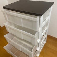 【決まりました】プラスチック製衣装ケースの画像