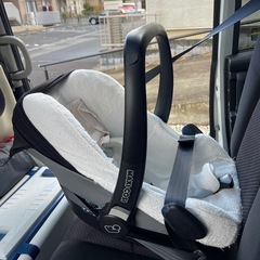 【値下げしました】マキシコシ　ペブル　MAXI-COSI　Pebble エアバギー装着用アダプター付の画像