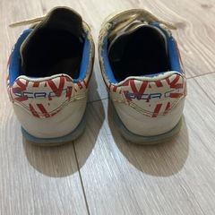 トレーニングシューズ　19cmの画像