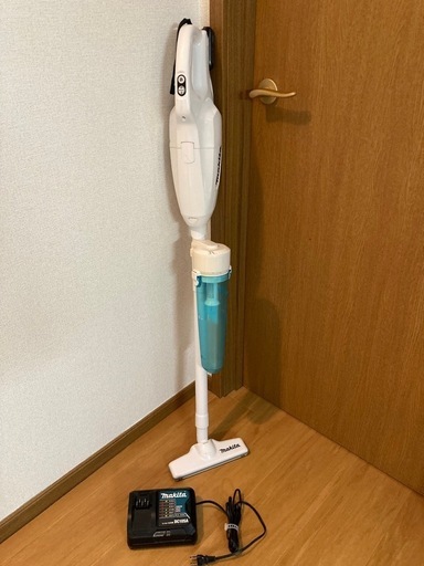 makita コードレス掃除機CL107FD 電池・充電器付