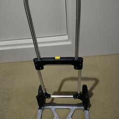 折りたたみ式キャリーカートの画像