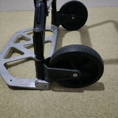 折りたたみ式キャリーカートの画像
