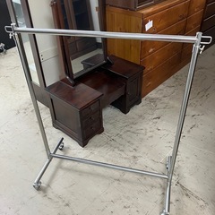 I2409-488 スチールハンガーラック① キズ汚れ有り