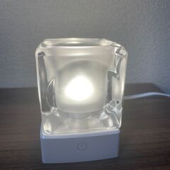NITORI　ニトリ　LEDテーブルランプ　(LUMILA ホワイト)の画像