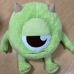 モンスターズインク　マイク　大きなぬいぐるみの画像