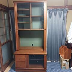 木製縦型キャビネット　引き出し付き