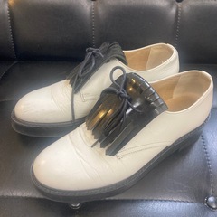 BEAMS購入の革靴の画像