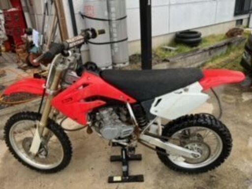 決まりました。  ホンダ　モトクロッサー　CR85R2　希少2st 　初心者の練習用やミニバイクのベースエンジンに。
