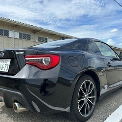 コミコミ価格　スバル　BRZ  車検令和7年8月まで　兵庫県　乗って帰れます！の画像