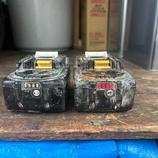 マキタ 14.4v 純正バッテリー　2個