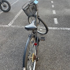 自転車 ママチャリ ギア付き 6段階  黒色 シンプル カゴ付き