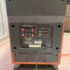 決まりました   
音響のサブウーハーの画像