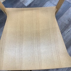 スタッキングチェアー PLANK MO NZA キズ有 ホワイト×ナチュラル スタッキングチェアー PLANK MO NZA キズ有 ホワイト×ナチュラル