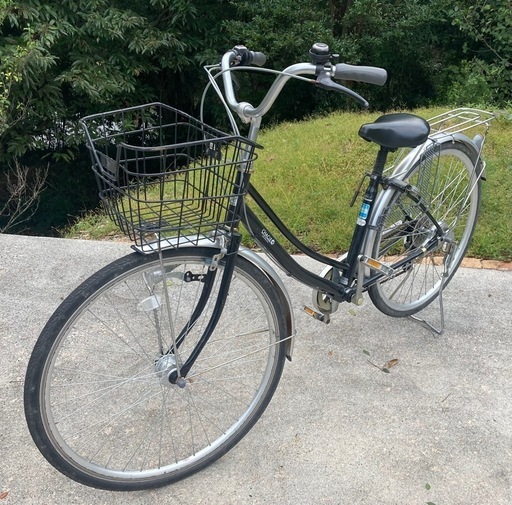 前後ノーパンクタイヤ自転車 チャクル 27インチ　オートライト シマノ6段変速