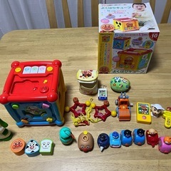 アンパンマン　よくばりキューブ　おまけ多数