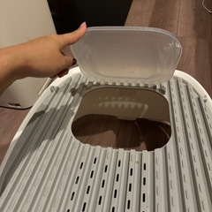 猫のトイレの蓋のみ