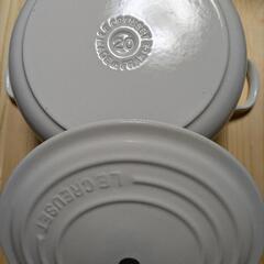 ルクルーゼ鍋  ほぼ新品   の画像